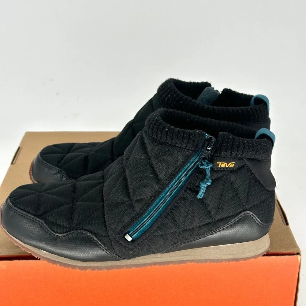 Teva ReEMBER Mid Boot Ankle Zip Moccasin Shoes Camping Outdoor Quilted Men's 8